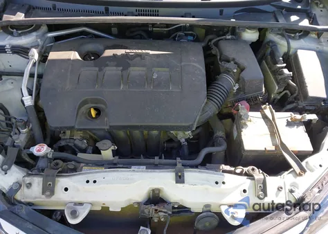 2018 Toyota Corolla Se z USA, uszkodzony, nr VIN 5YFBURHE2JP782973